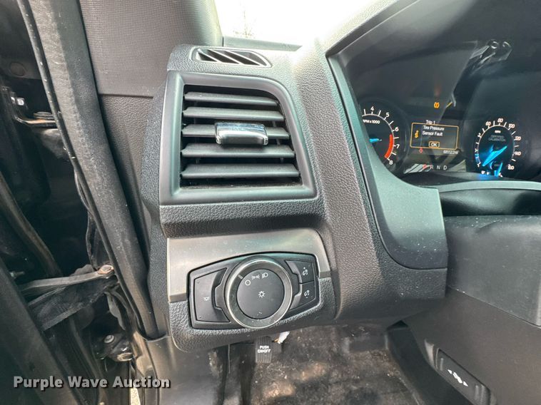 image for item DO0405 2016 Ford Explorer Police SUV