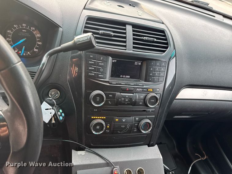 image for item DO0405 2016 Ford Explorer Police SUV