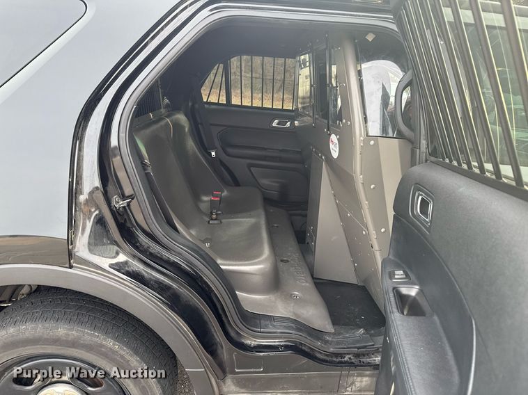 image for item DO0405 2016 Ford Explorer Police SUV