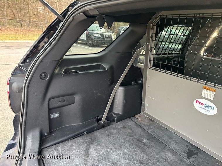 image for item DO0405 2016 Ford Explorer Police SUV