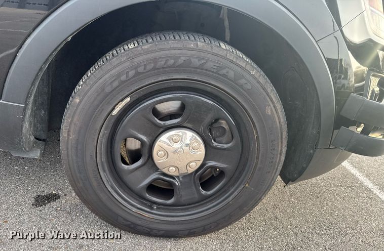 image for item DO0405 2016 Ford Explorer Police SUV