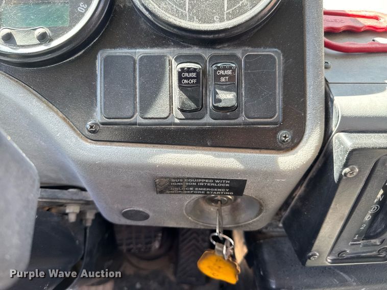 image for item DO0414 2008 Blue Bird All American school bus