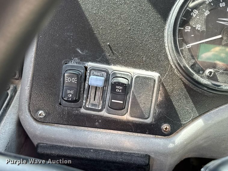 image for item DO0414 2008 Blue Bird All American school bus