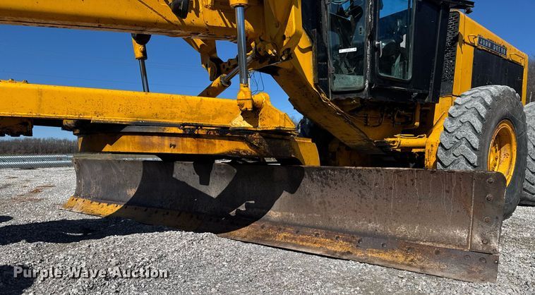 image for item DO0428 John Deere JD770 motor grader