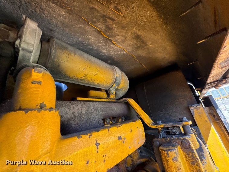 image for item DO0428 John Deere JD770 motor grader