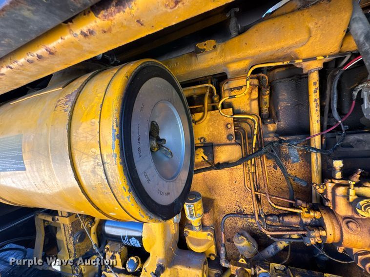 image for item DO0428 John Deere JD770 motor grader