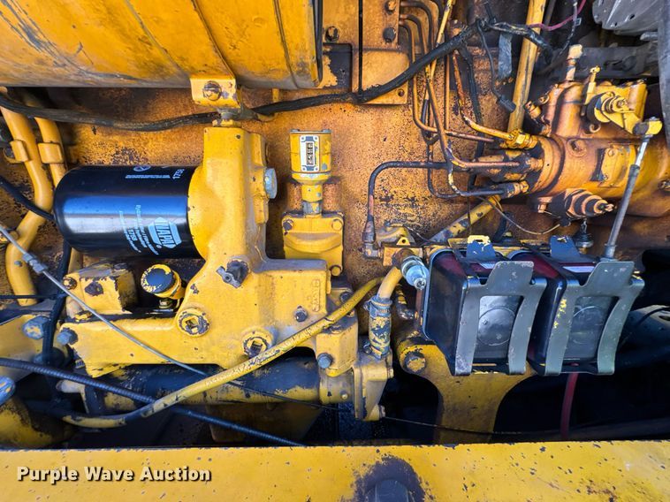 image for item DO0428 John Deere JD770 motor grader