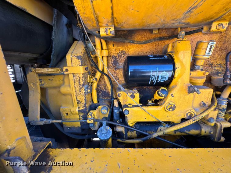 image for item DO0428 John Deere JD770 motor grader