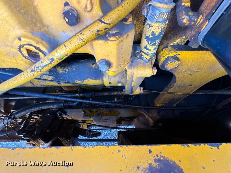 image for item DO0428 John Deere JD770 motor grader