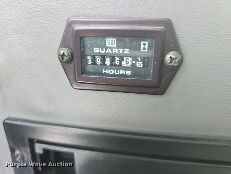 image for item DO7769 2006 Ford E450 ambulance