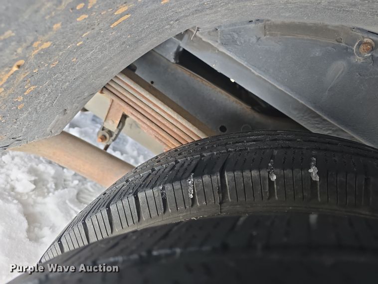 image for item DO7769 2006 Ford E450 ambulance