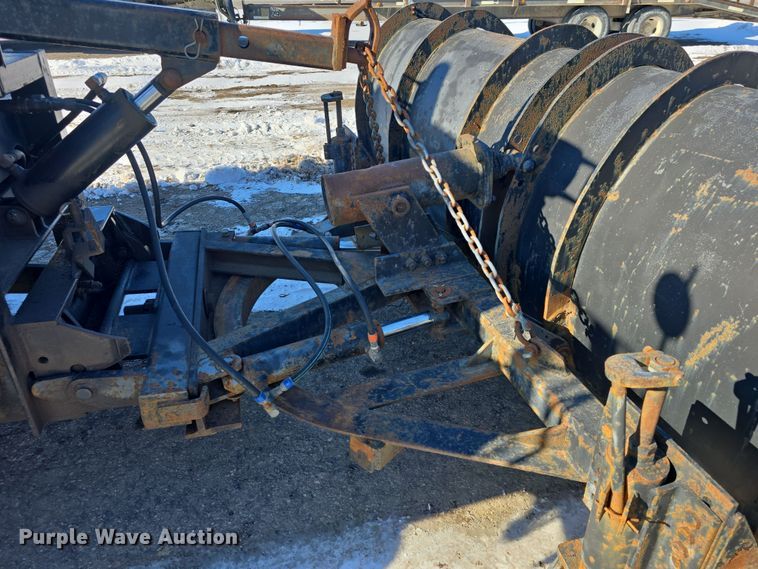 image for item DO7772 1997 International 4900 dump truck