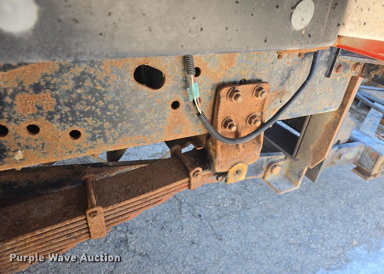 image for item DO7772 1997 International 4900 dump truck