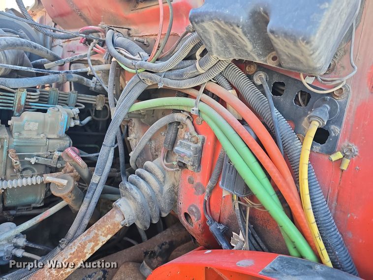 image for item DO7772 1997 International 4900 dump truck