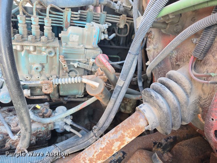 image for item DO7772 1997 International 4900 dump truck