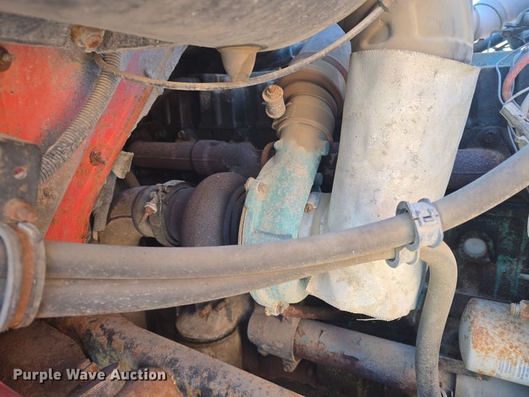 image for item DO7772 1997 International 4900 dump truck