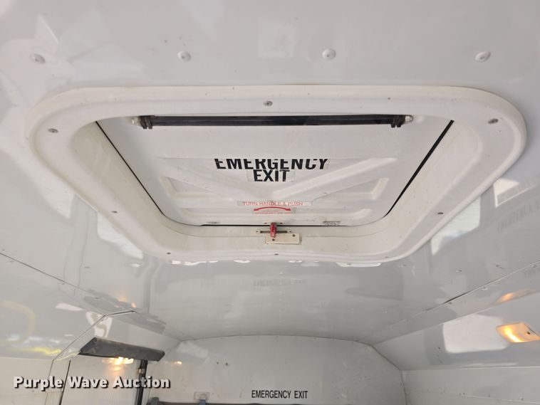 image for item DO7775 1998 Ford E350 school bus