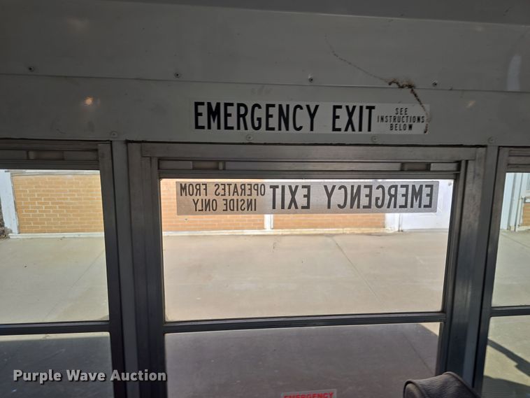 image for item DO7775 1998 Ford E350 school bus