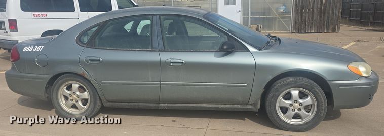 image for item DO7793 2005 Ford Taurus 