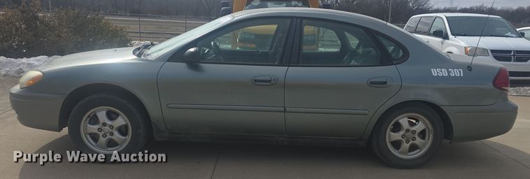 image for item DO7793 2005 Ford Taurus 
