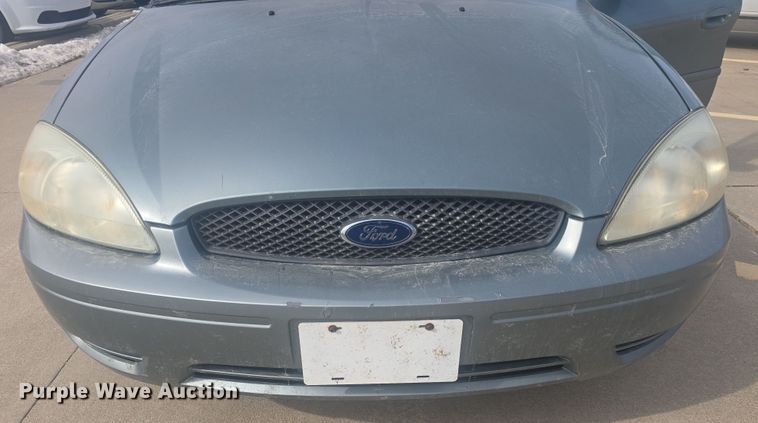 image for item DO7793 2005 Ford Taurus 