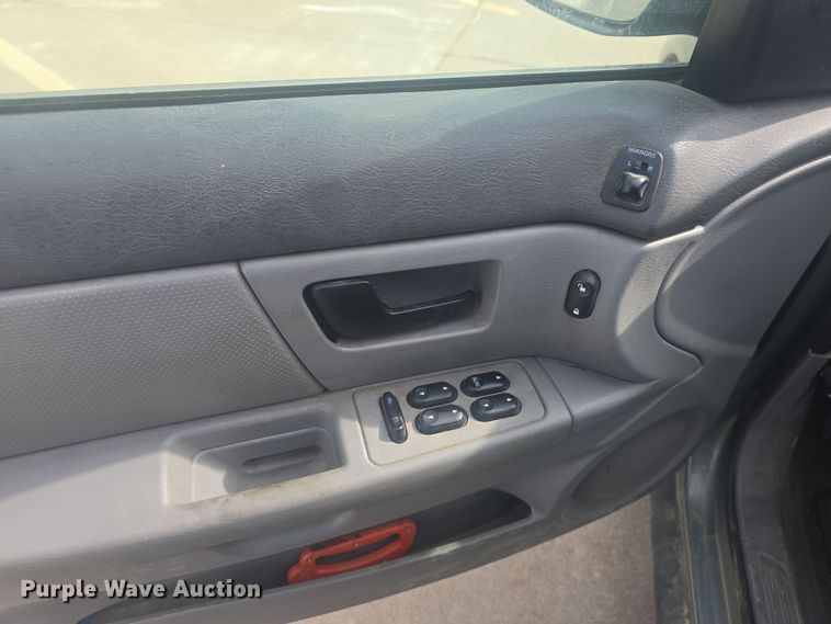 image for item DO7793 2005 Ford Taurus 