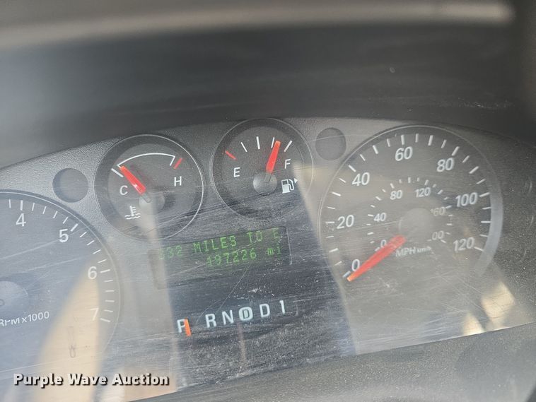 image for item DO7793 2005 Ford Taurus 