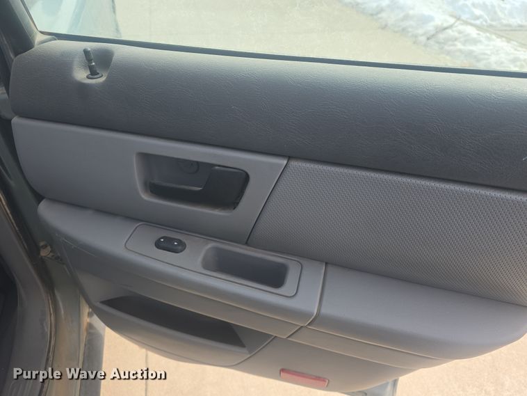 image for item DO7793 2005 Ford Taurus 