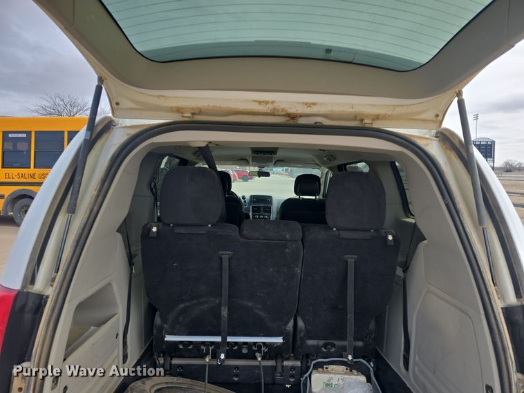 image for item DO7794 2014 Dodge Grand Caravan van