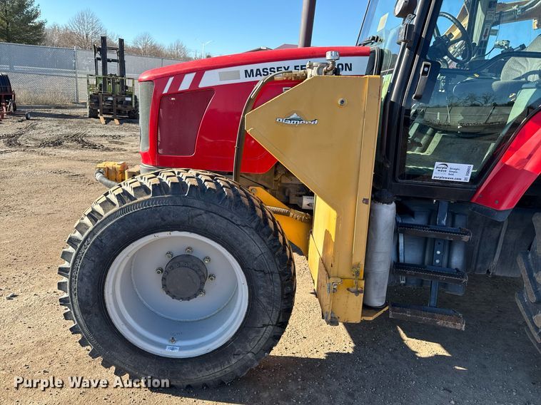 image for item DQ6655 Massey Ferguson 5460 MFWD tractor