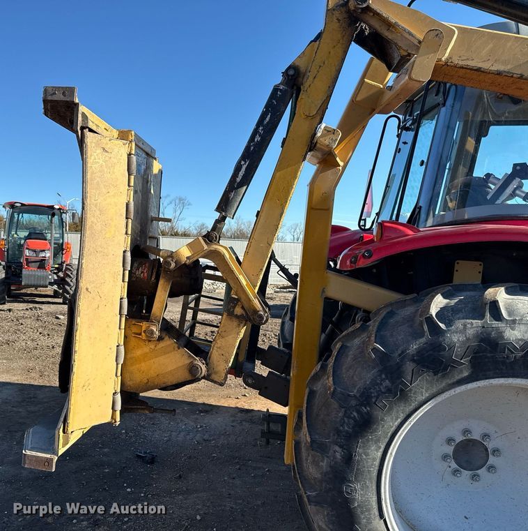 image for item DQ6655 Massey Ferguson 5460 MFWD tractor