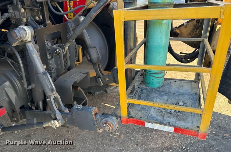 image for item DQ6655 Massey Ferguson 5460 MFWD tractor