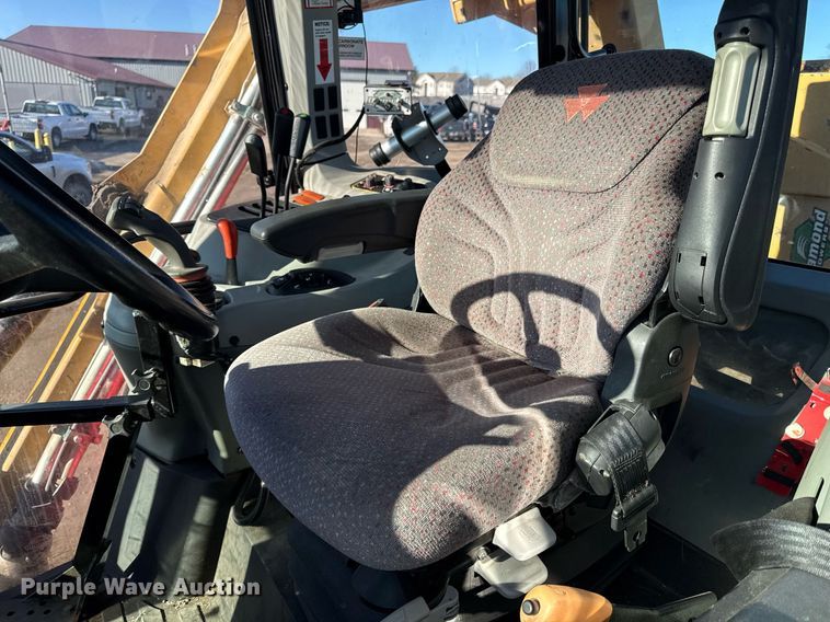 image for item DQ6655 Massey Ferguson 5460 MFWD tractor