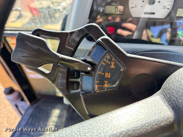 image for item DQ6655 Massey Ferguson 5460 MFWD tractor