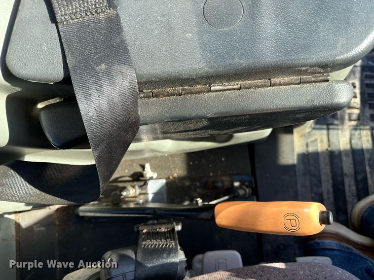 image for item DQ6655 Massey Ferguson 5460 MFWD tractor