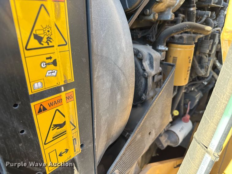 image for item DQ6655 Massey Ferguson 5460 MFWD tractor