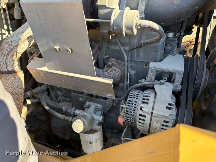 image for item DQ6655 Massey Ferguson 5460 MFWD tractor