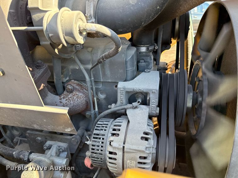 image for item DQ6655 Massey Ferguson 5460 MFWD tractor