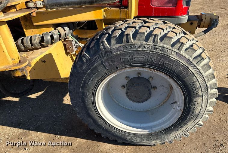 image for item DQ6655 Massey Ferguson 5460 MFWD tractor