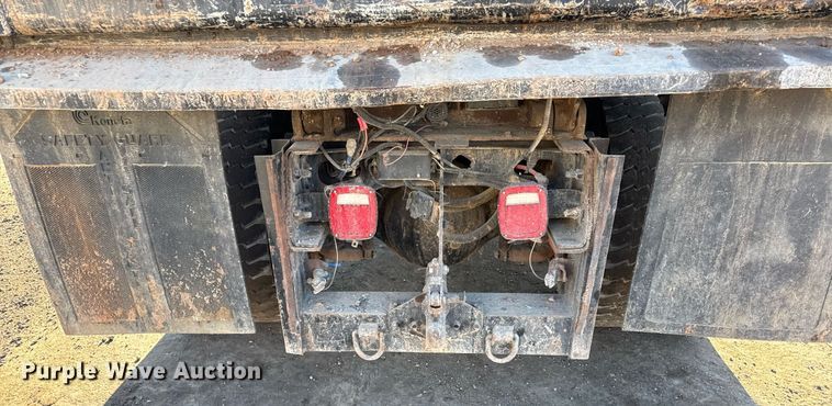 image for item DQ6656 2001 International 4900 dump truck