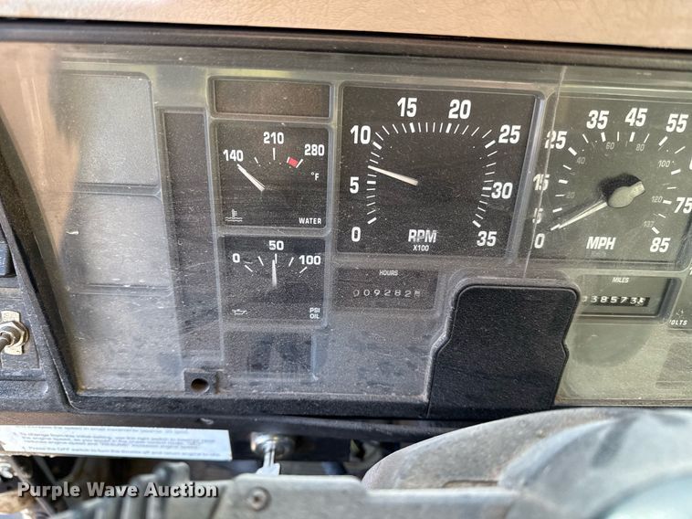 image for item DQ6656 2001 International 4900 dump truck