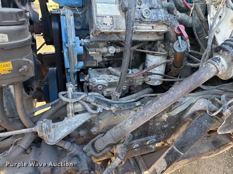 image for item DQ6656 2001 International 4900 dump truck