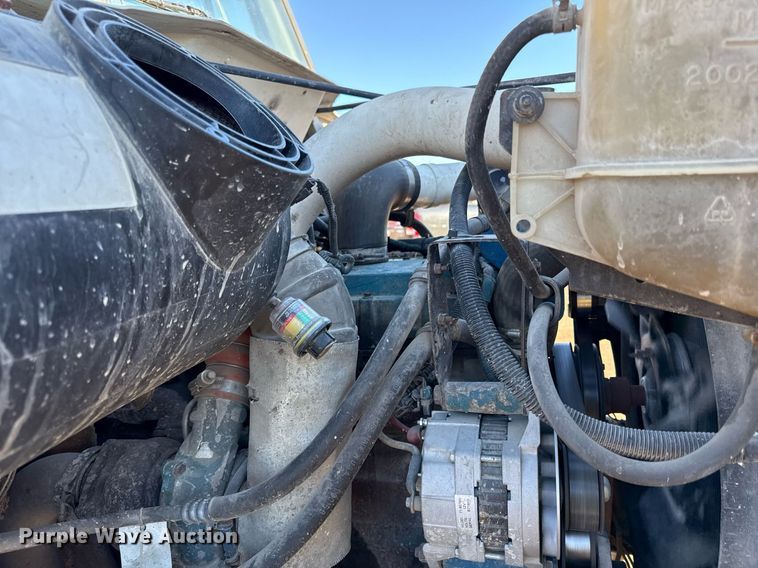 image for item DQ6656 2001 International 4900 dump truck