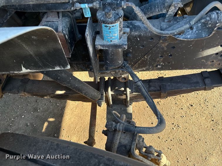 image for item DQ6656 2001 International 4900 dump truck