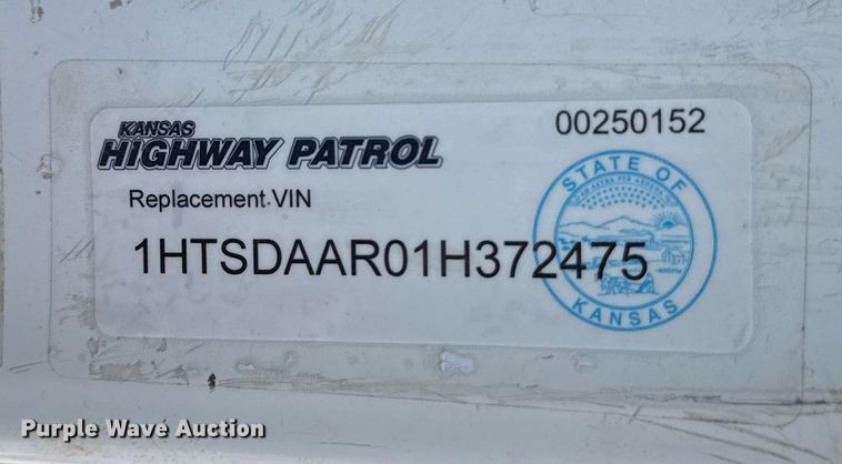 image for item DQ6656 2001 International 4900 dump truck