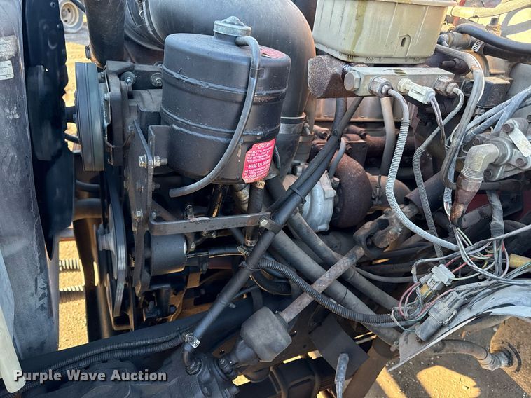 image for item DQ6659 1987 Ford F700 water truck