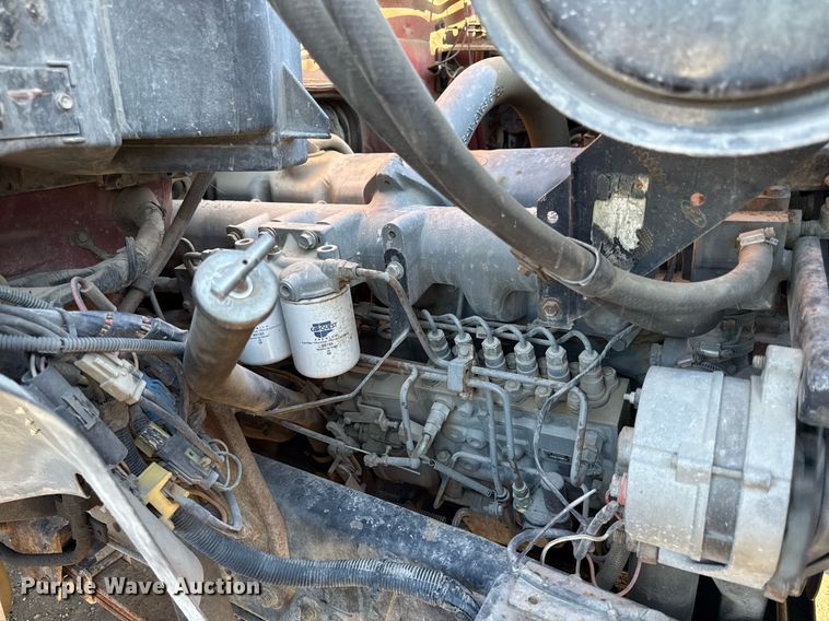 image for item DQ6659 1987 Ford F700 water truck