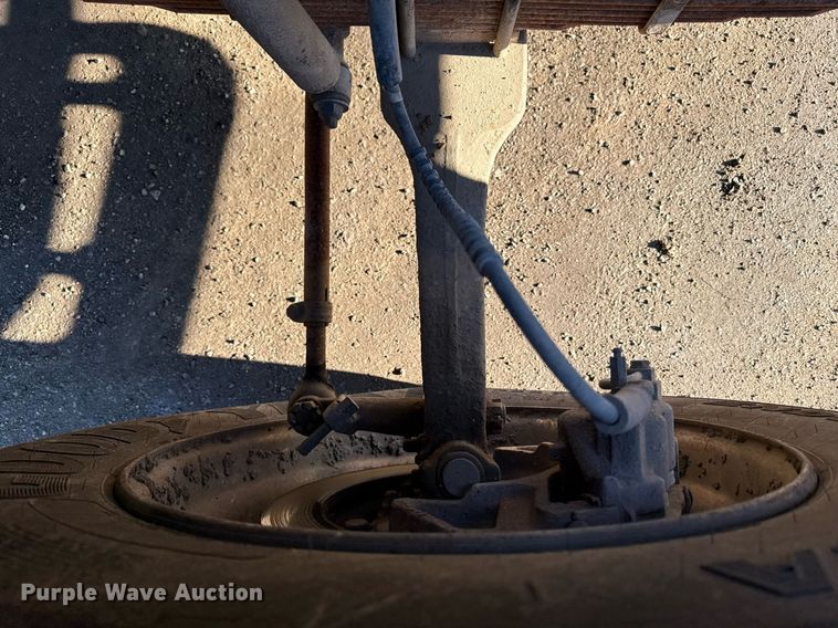 image for item DQ6659 1987 Ford F700 water truck