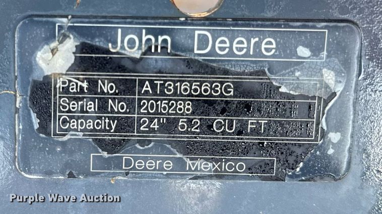 image for item DQ6662 (2) John Deere buckets