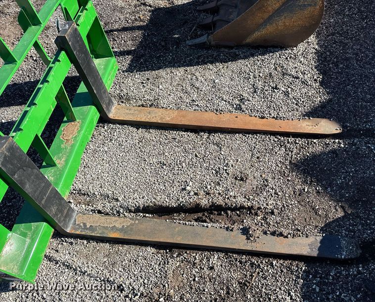 image for item DQ6663 John Deere forks